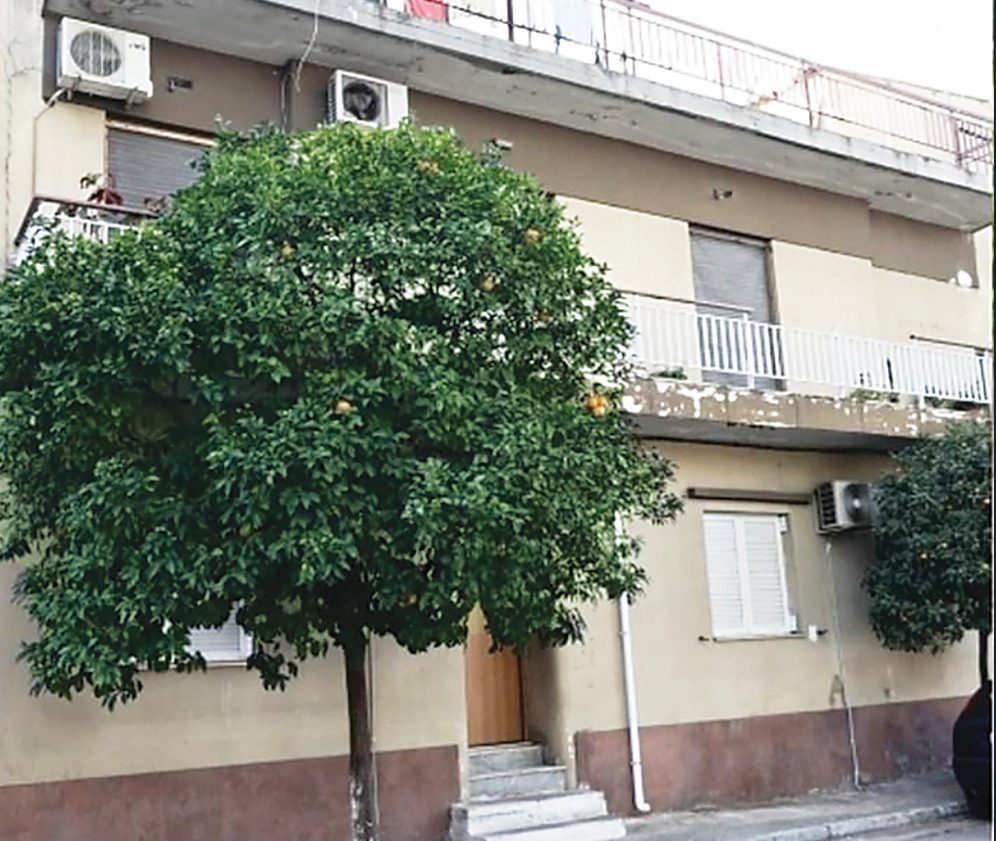 Το σπίτι της οικογένειας στην οδό Κολωνού στο Περιστέρι, όπου παίχθηκε η τελευταία σκηνή του οικογενειακού δράματος