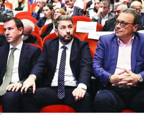 ΝΙΚΟΣ ΑΝΔΡΟΥΛΑΚΗΣ ΦΑΜΕΛΛΟΣ
