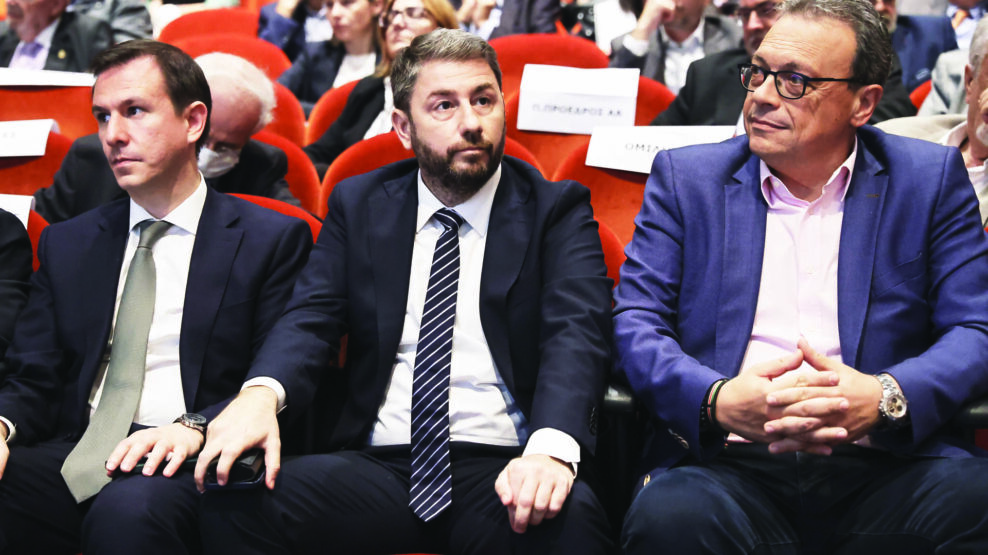 ΝΙΚΟΣ ΑΝΔΡΟΥΛΑΚΗΣ ΦΑΜΕΛΛΟΣ