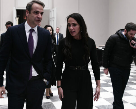 ΜΙΧΑΪΛΙΔΟΥ ΔΟΜΝΑ ΚΥΡΙΑΚΟΣ ΜΗΤΣΟΤΑΚΗΣ