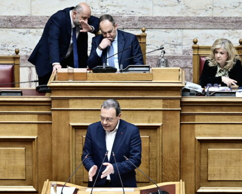ΦΑΜΕΛΛΟΣ ΒΟΥΛΗ