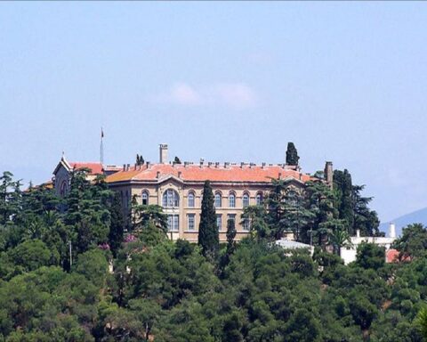 ΘΕΟΛΟΓΙΚΗ ΣΧΟΛΗ ΧΑΛΚΗΣ