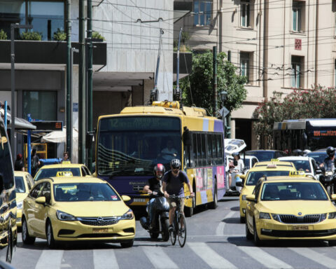 ΜΕΣΑ ΜΑΖΙΚΗΣ ΜΕΤΑΦΟΡΑΣ ΚΙΝΗΣΗ