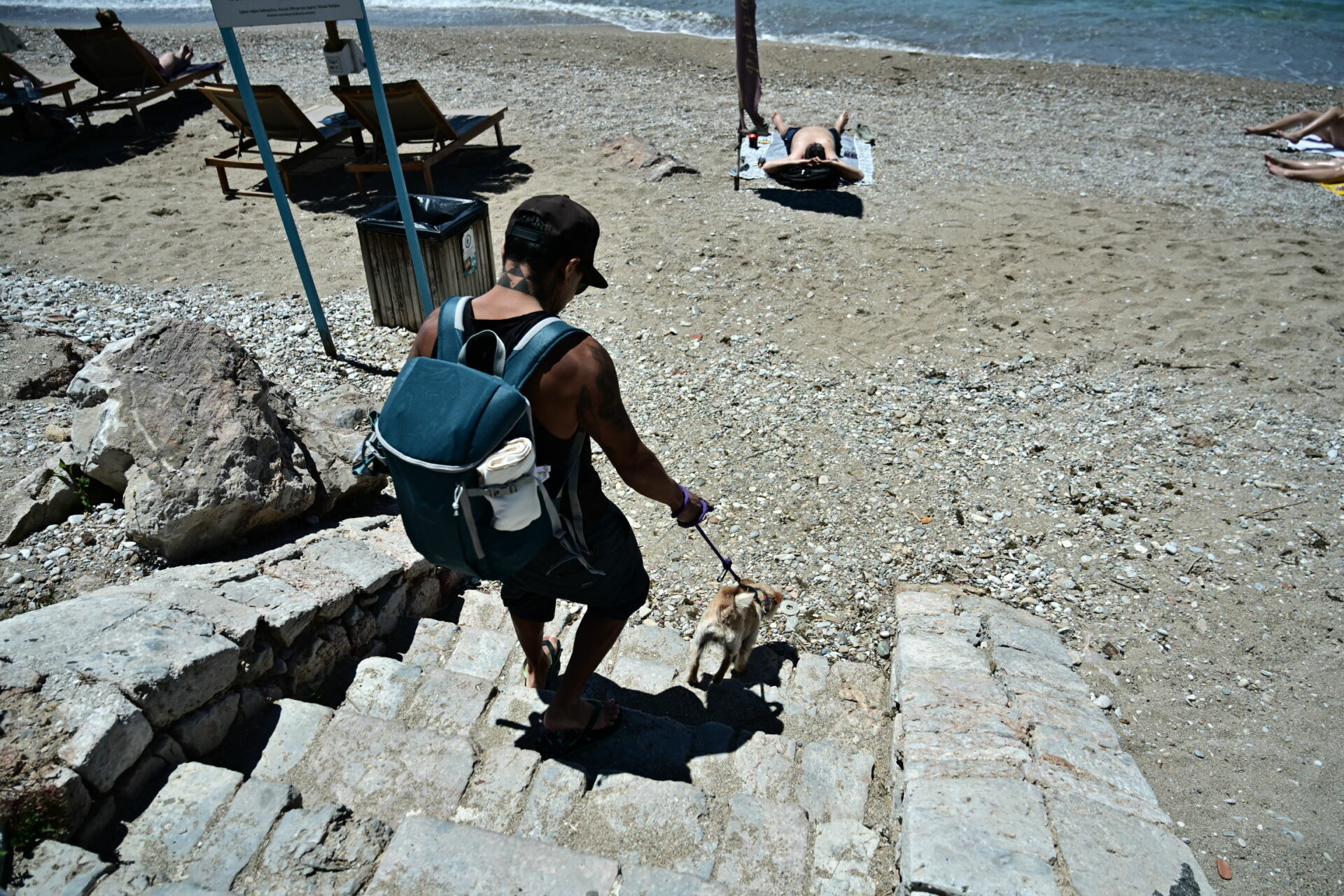 ΦΑΛΗΡΟ ΖΕΣΤΗ ΠΑΡΑΛΙΑ