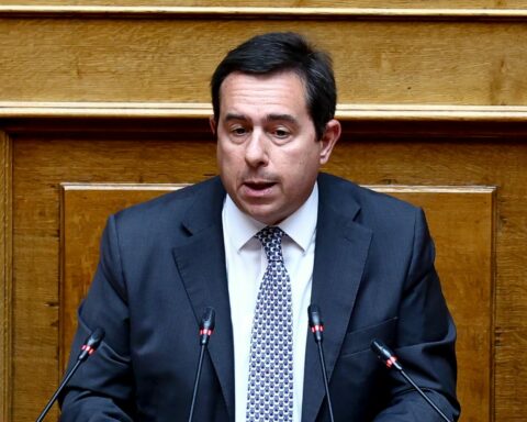 Μηταράκης για Μονή Σινά