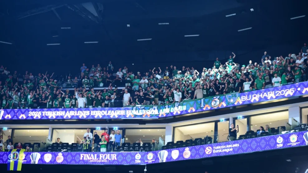 Final Four 2025: Βροντερό "παρών" από τους φίλους του Παναθηναϊκού AKTOR στην Etihad Arena