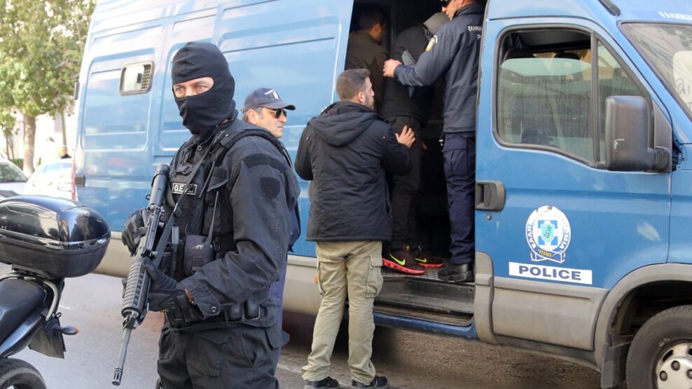 ΔΙΚΙΝΗΤΕΣ ΜΕΤΑΝΑΣΤΕΣ