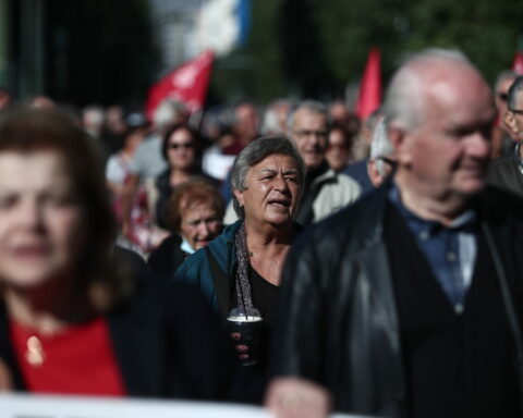 ΣΥΝΤΑΞΙΟΥΧΟΙ