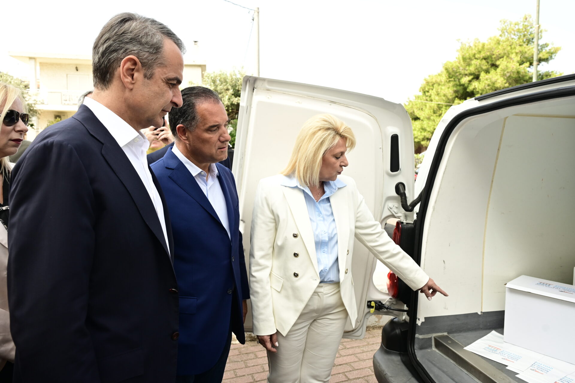 ΕΟΠΥΥ ΑΠΟΣΤΟΛΗ ΦΑΡΜΑΚΩΝ ΜΗΤΣΟΤΑΚΗΣ
