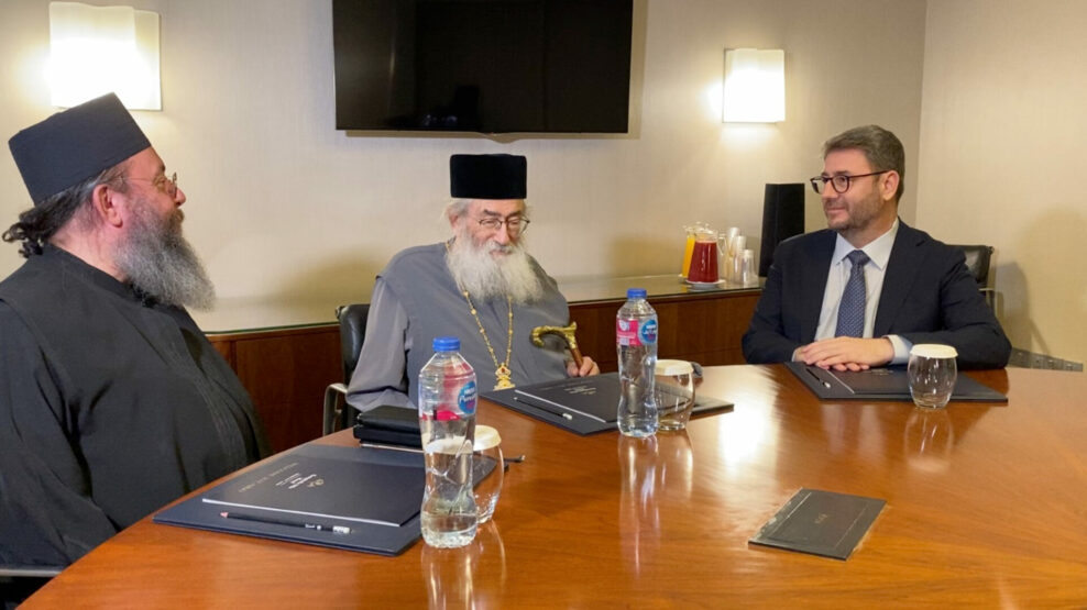 Ο Ανδρουλάκης μιλά για τη Μονή Σινά από την Αίγυπτο