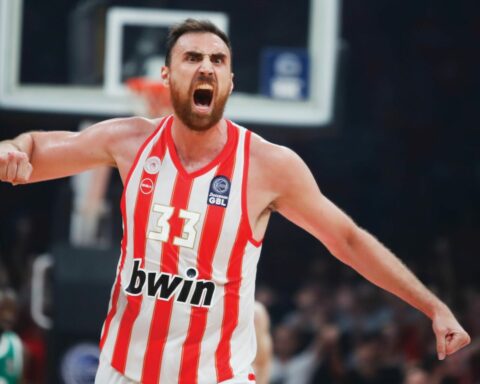 ΜΙΛΟΥΤΙΝΟΦ