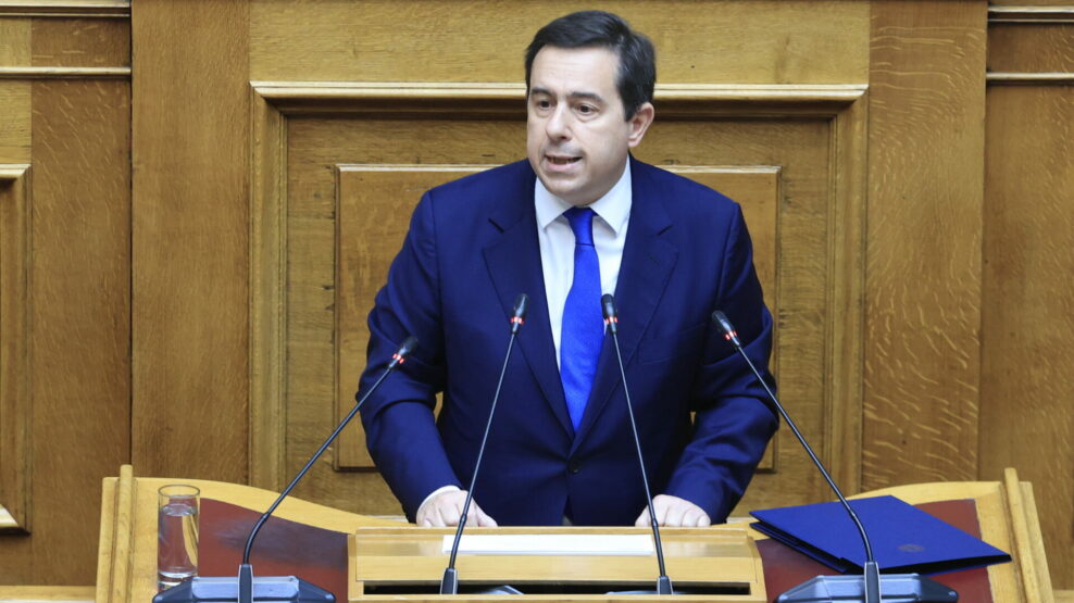 Φωτιά στη Χίο, Νότης Μηταράκης