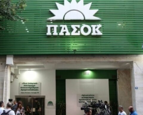 ΠΑΣΟΚ Καρυστιανού καταγγελίες
