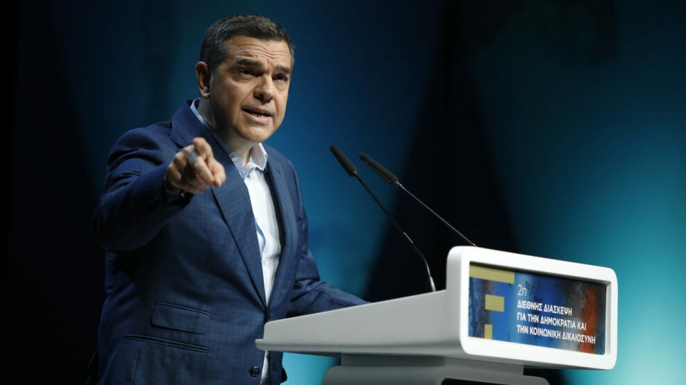 Ο Αλέξης Τσίπρας παρουσιάζει προοδευτική ατζέντα και νέο εθνικό σχέδιο ανάταξης