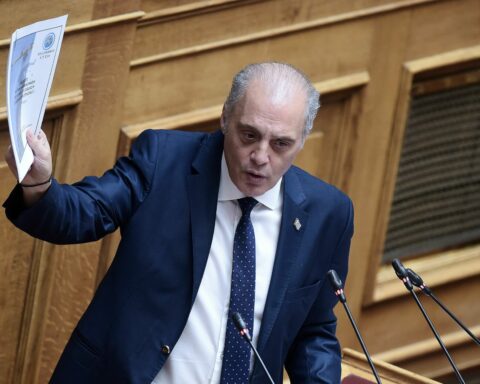 Βελόπουλος