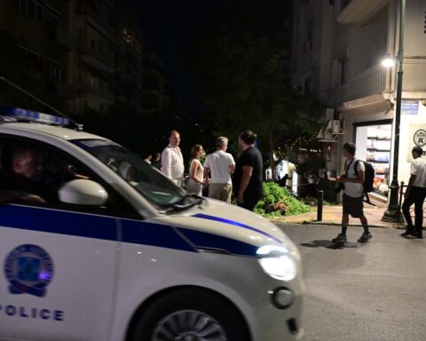 ΚΟΛΩΝΑΚΙ ΑΤΥΧΗΜΑ
