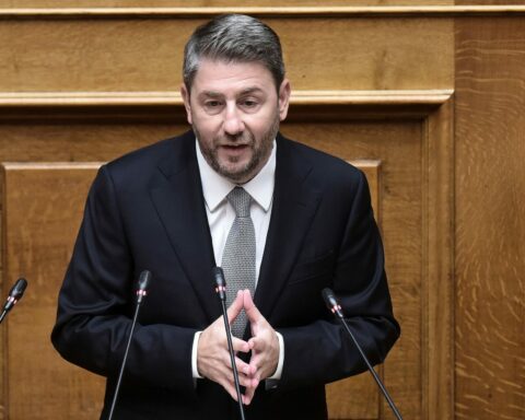 Ανδρουλάκης κατά Μητσοτάκη