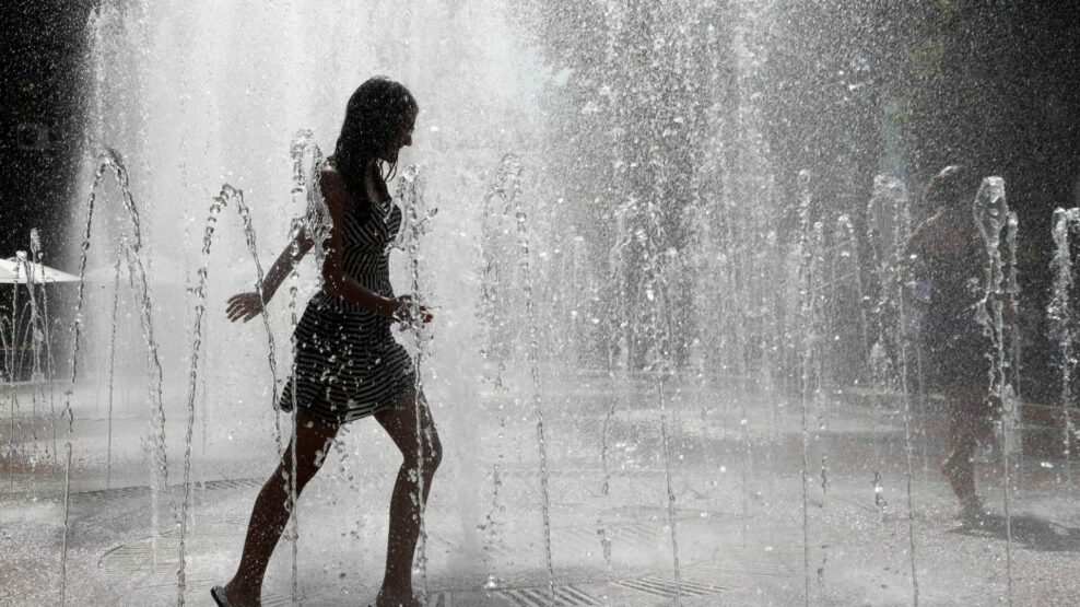 Καύσωνας υψηλές θερμοκρασίες 40άρια ΕΜΥ