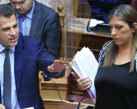 ΠΛΕΥΡΗΣ ΚΟΝΣΤΑΝΤΟΠΟΥΛΟΥ