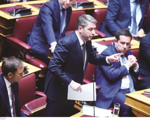 ΝΙΚΟΣ ΑΝΔΡΟΥΛΑΚΗΣ