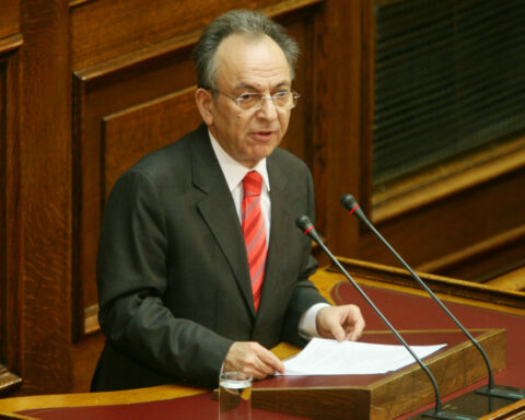ΔΗΜΗΤΡΗΣ ΣΙΟΥΦΑΣ