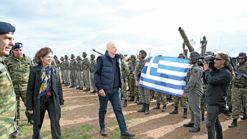 αυξήσεισ ένοπλεσ δυνάμεισ, αυξήσεισ στρατιωτικών