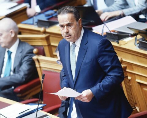 Παπασταύρου