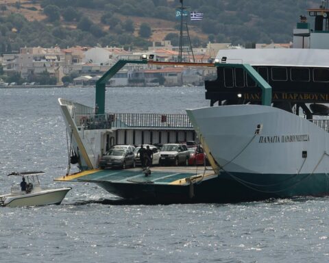 επιχείρηση αποκόλλησης