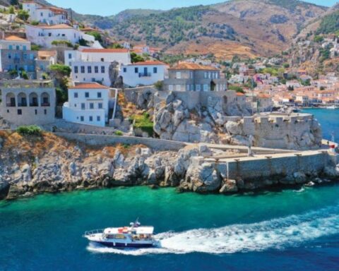 Στο κόκκινο