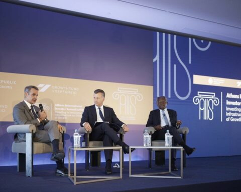 ΜΗΤΣΟΤΑΚΗΣ ΑΝΤΕΜΠΑΪΌ ΟΓΚΟΥΝΛΈΣΙ, GLOBAL INFRASTRUCTURE PARTNERS, ΦΊΛΙΠ ΧΊΛΝΤΕΜΠΡΑΝΤ, BLACKROCK