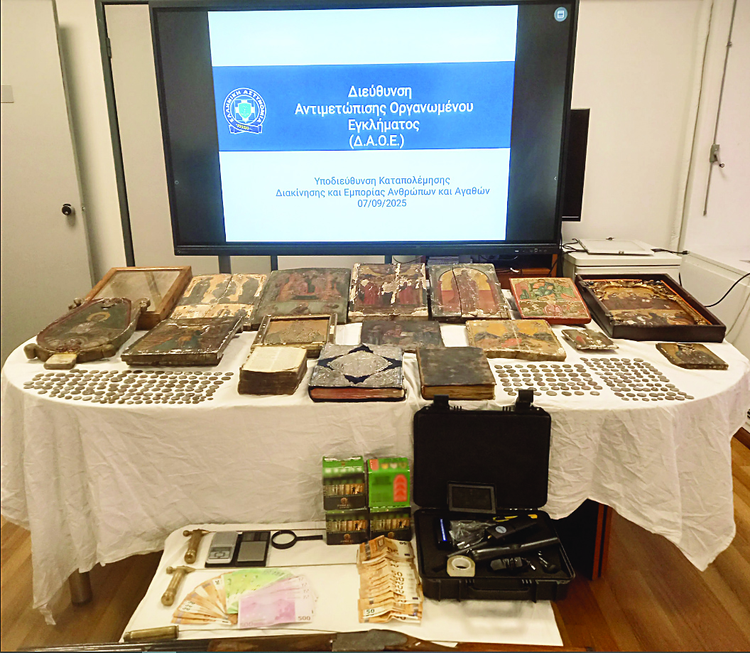 ΕΙΚΟΝΕΣ ΗΓΟΥΜΕΝΟΣ ΚΑΛΑΒΡΥΤΑ