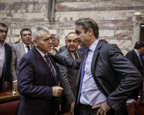 ΜΑΞΙΜΟΣ ΧΑΡΑΚΟΠΟΥΛΟΣ