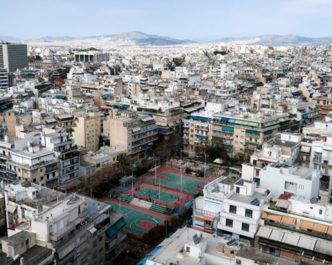 ΧΡΥΣΗ ΒΙΖΑ ΑΚΙΝΗΤΑ