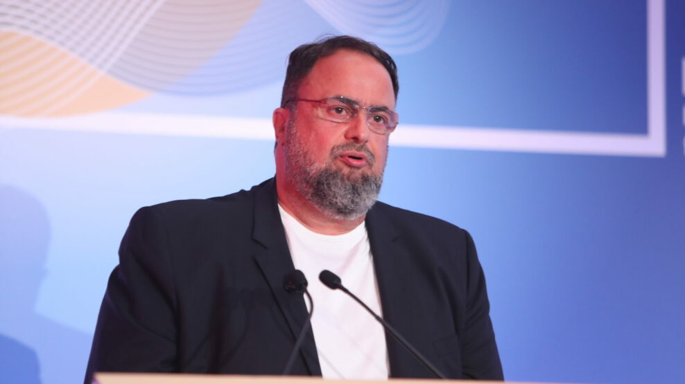 Μαρινάκης: Να διαλυθεί ο σκιώδης στόλος της Ρωσίας, είναι απειλή για τη ναυτιλία