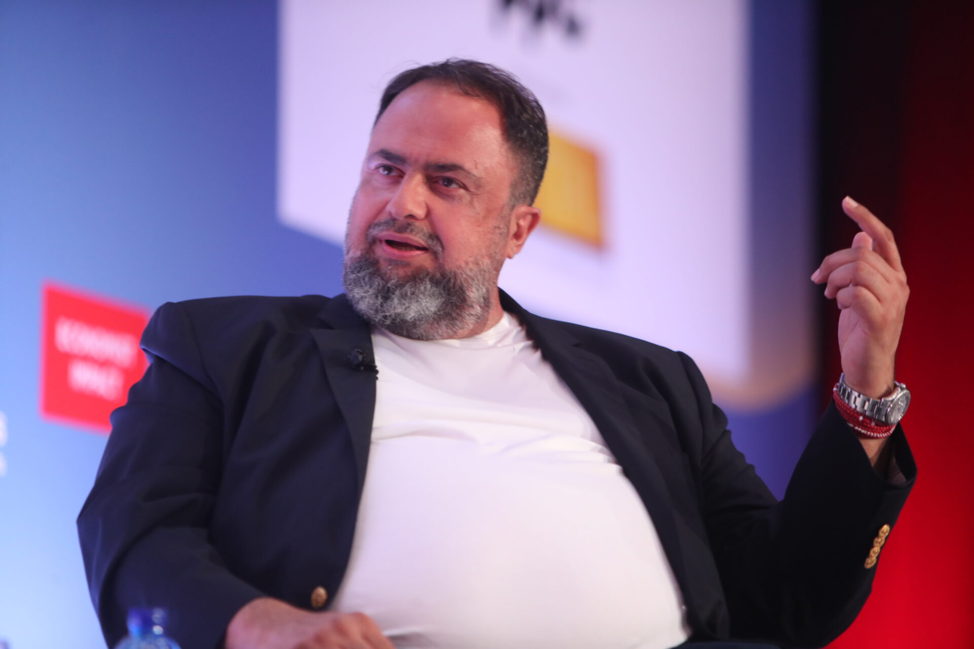 ΒΑΓΓΕΛΗΣ ΜΑΡΙΝΑΚΗΣ