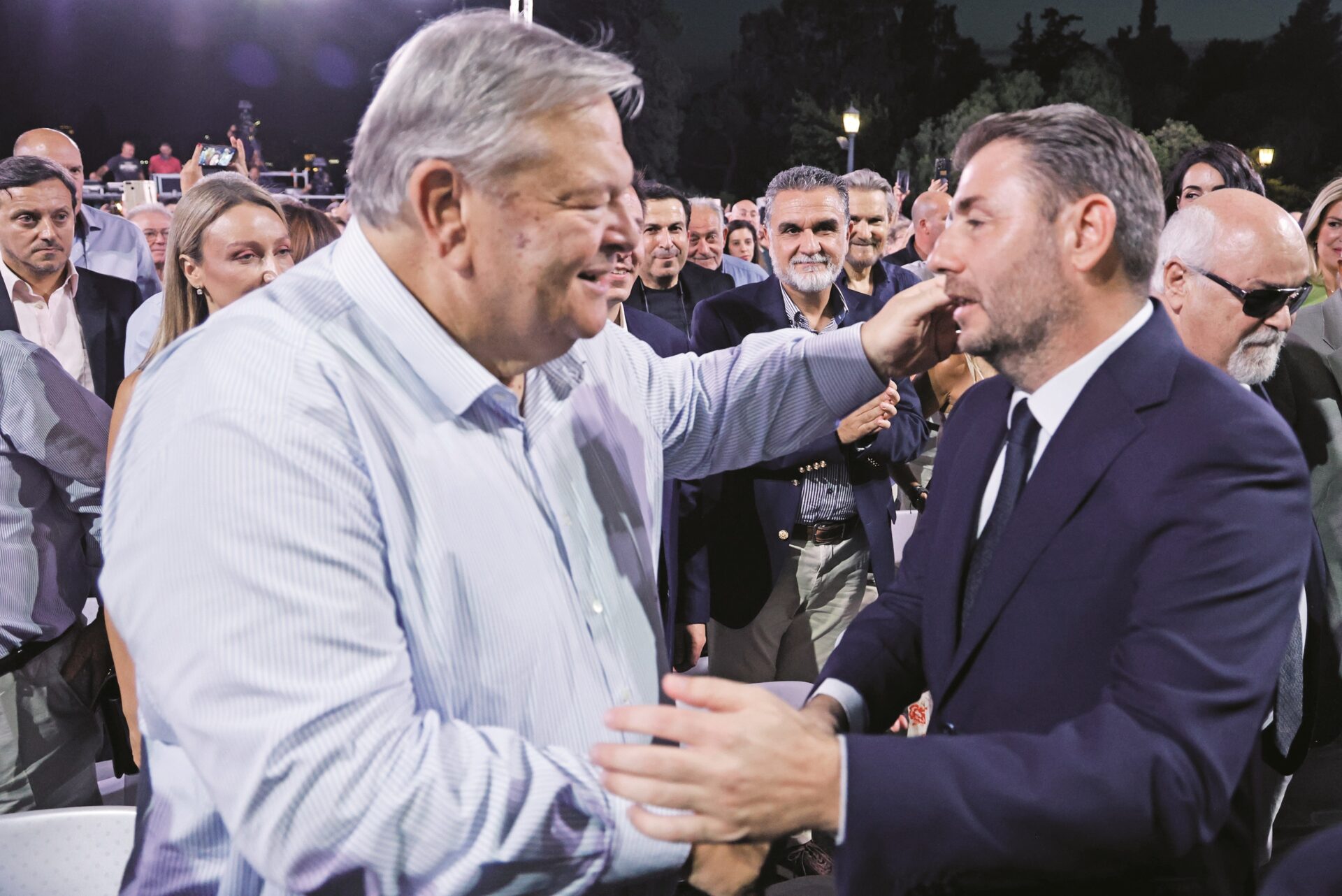 ΒΕΝΙΖΕΛΟΣ ΑΝΔΡΟΥΛΑΚΗΣ