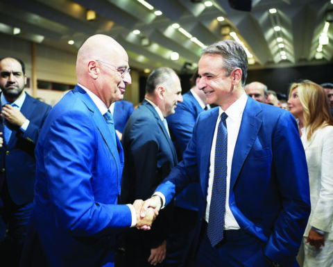 ΜΗΤΣΟΤΑΚΗΣ ΔΕΝΔΙΑΣ