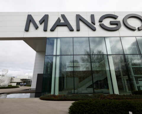 MANGO ΘΑΝΑΤΟΣ ΑΝΤΙΤΣ