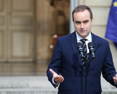 ΛΕΚΟΡΝΙ