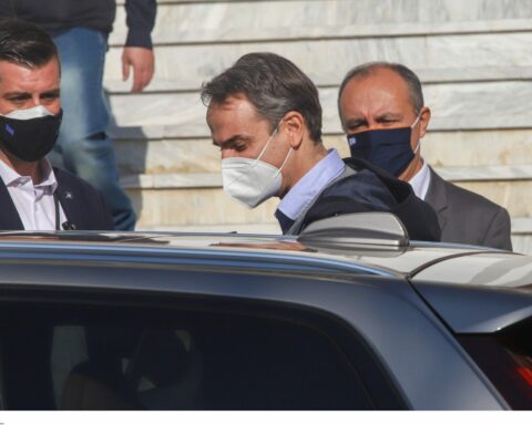 ΜΗΤΣΟΤΑΚΗΣ ΚΟΡΩΝΟΙΟΣ