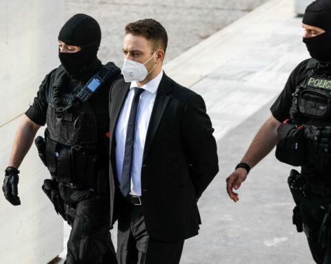ΔΟΛΟΦΟΝΙΑ ΚΑΡΟΛΑΙΝ ΑΝΑΓΝΩΣΤΟΠΟΥΛΟΣ