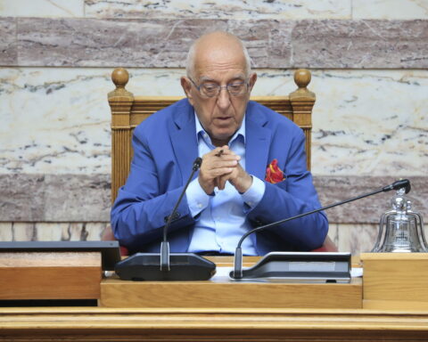 Κακλαμάνης για Καισαριανή