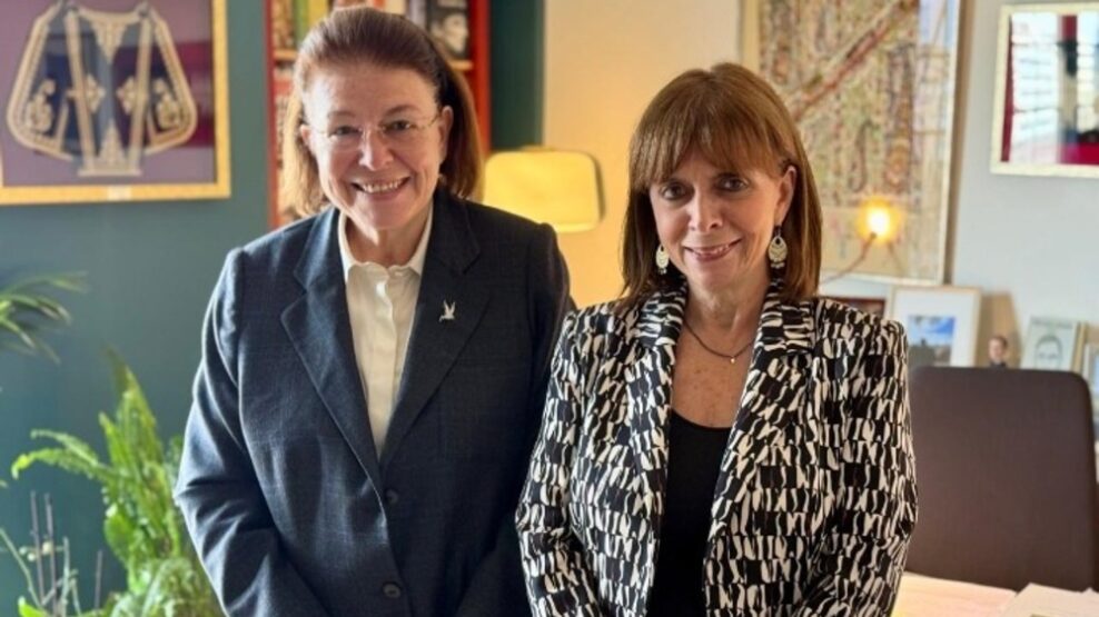 Μενδώνη Σακελλαροπούλου