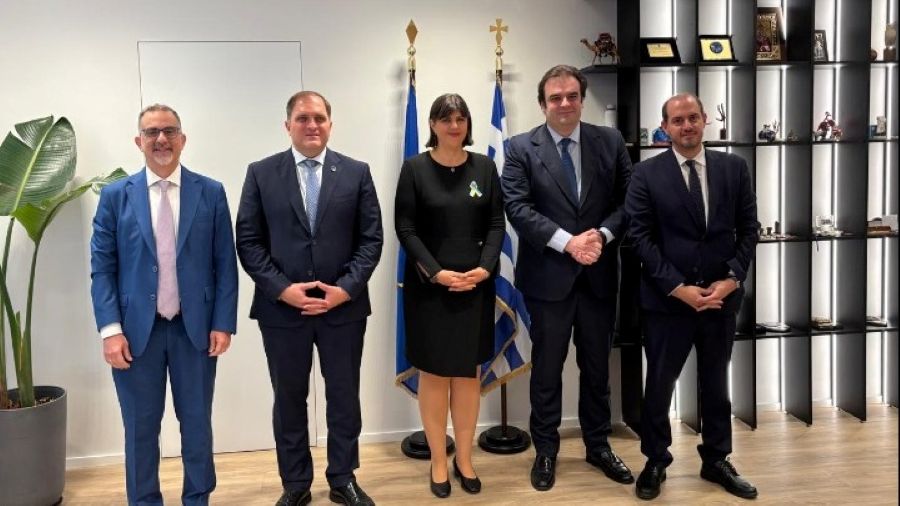 ΠΙΕΡΡΑΚΑΚΗΣ ΚΟΒΕΣΙ