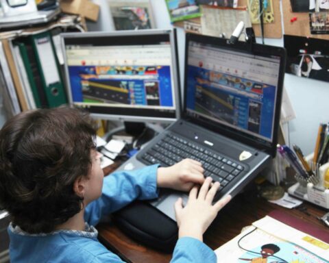 ΠΑΙΔΙΑ ΟΘΟΝΗ