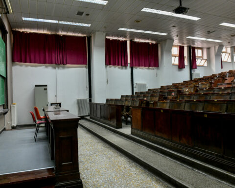 ΦΟΙΤΗΤΗΣ ΕΜΠ