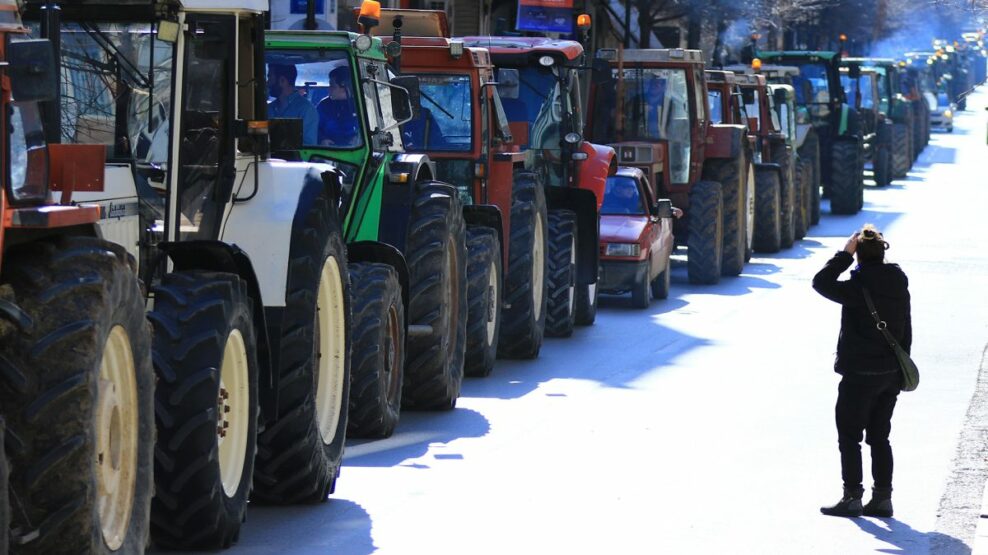 Ένταση στα μπλόκα:
