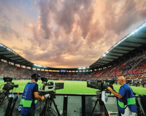 ΠΟΔΟΣΦΑΙΡΟ ΤΕΧΝΗΤΗ ΝΟΗΜΟΣΥΝΗ