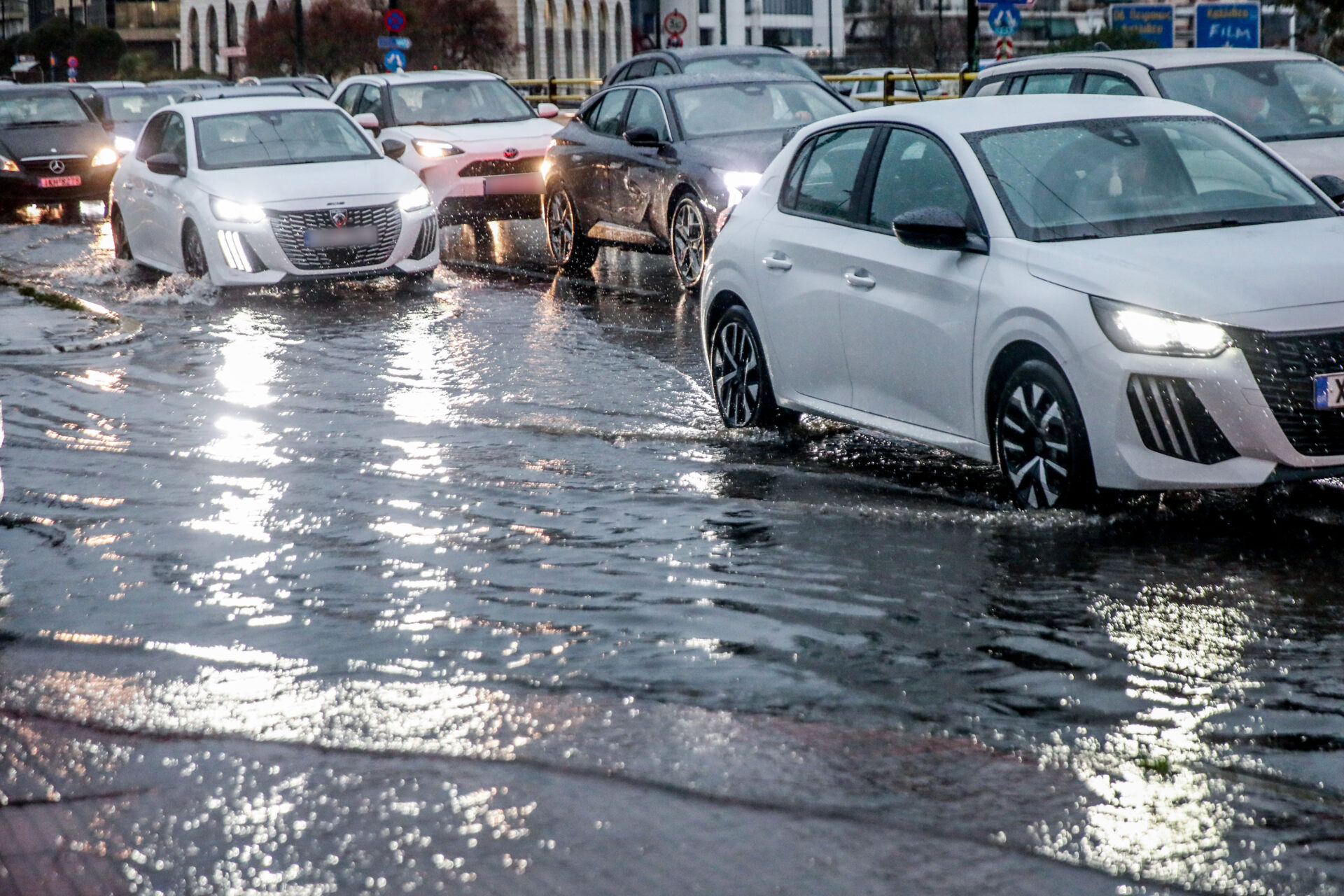 ΚΑΚΟΚΑΙΡΙΑ ΑΘΗΝΑ ΔΡΟΜΟΙ