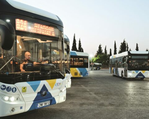 ΛΕΩΦΟΡΕΙΟ ΜΕΣΑ ΜΑΖΙΚΗΣ ΜΕΤΑΦΟΡΑΣ